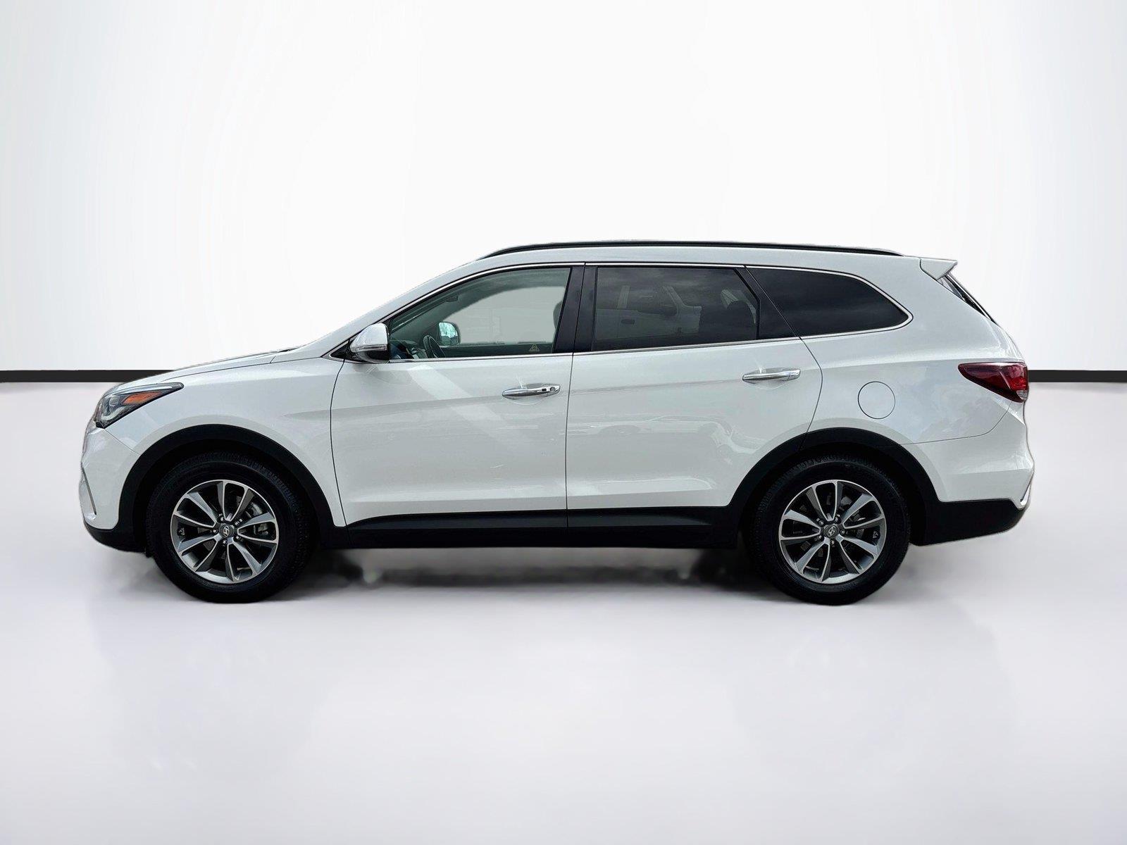 2018 Hyundai Santa Fe SE