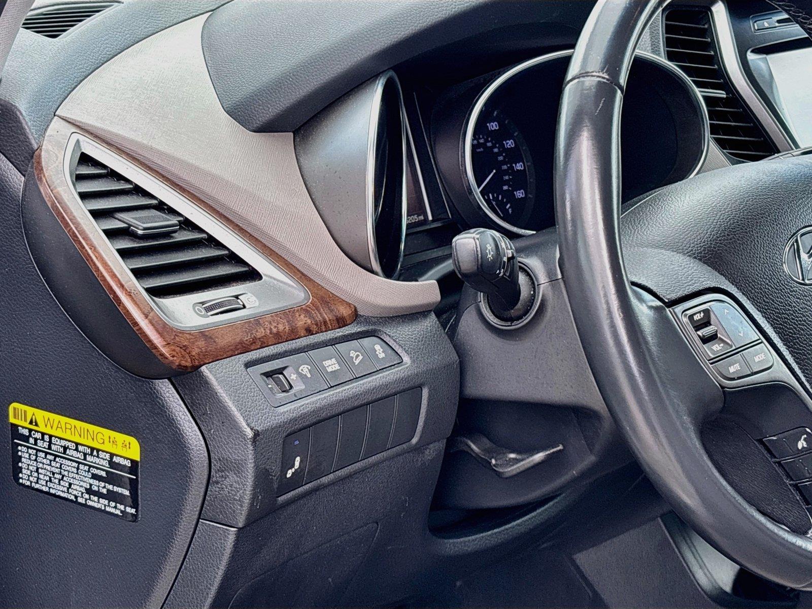 2018 Hyundai Santa Fe SE
