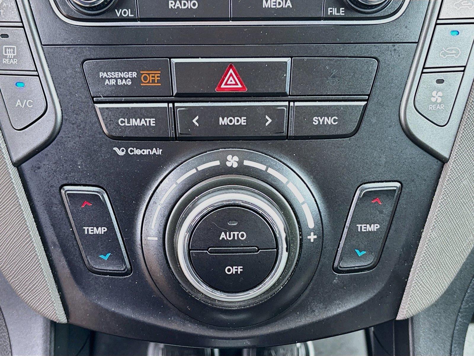 2018 Hyundai Santa Fe SE