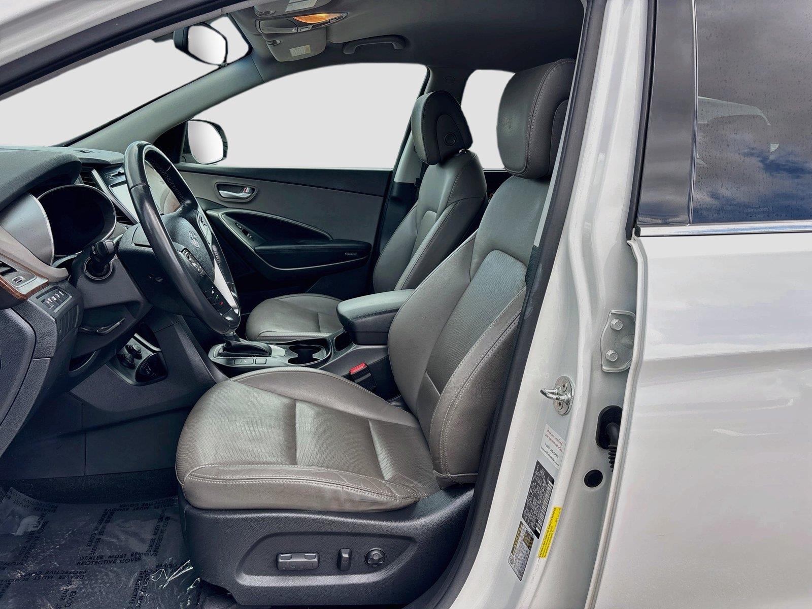 2018 Hyundai Santa Fe SE