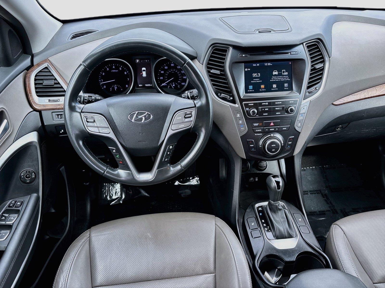 2018 Hyundai Santa Fe SE