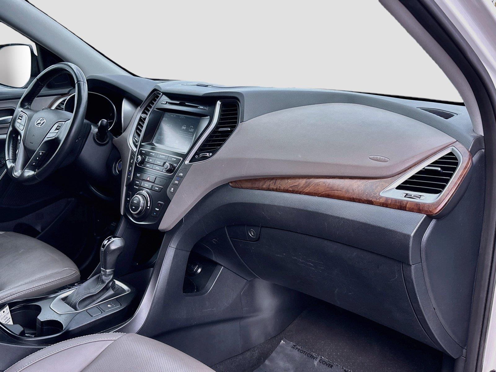 2018 Hyundai Santa Fe SE