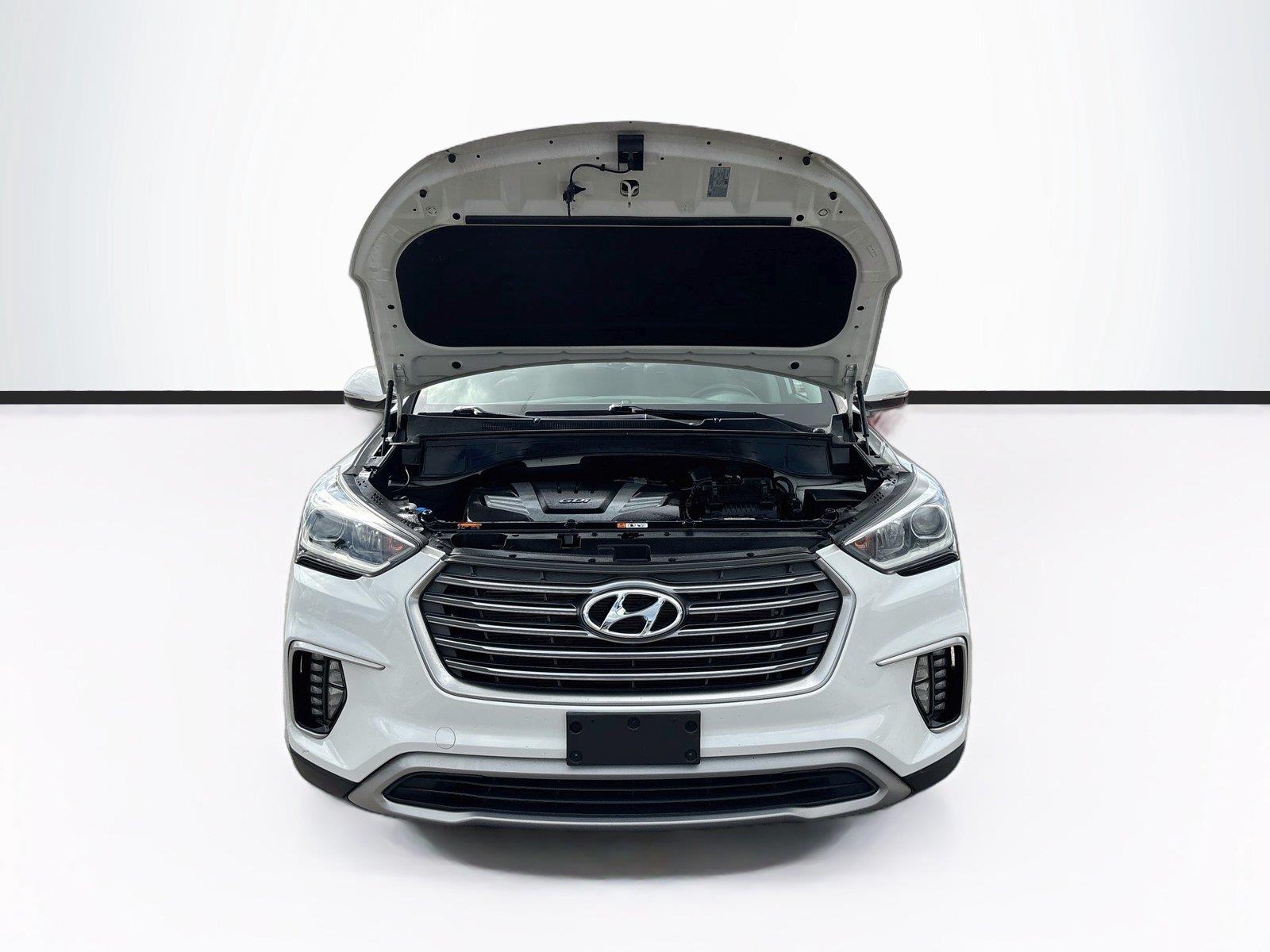 2018 Hyundai Santa Fe SE