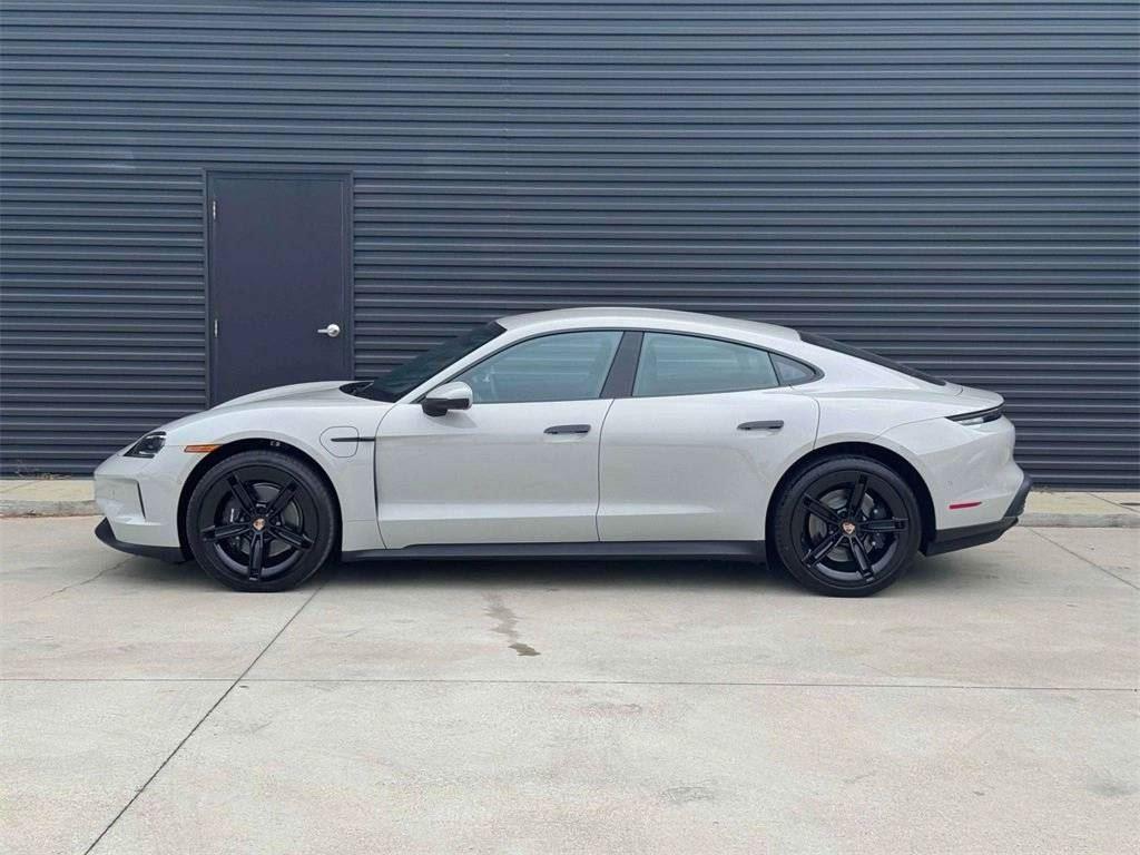 2025 Porsche Taycan 4 photo 2