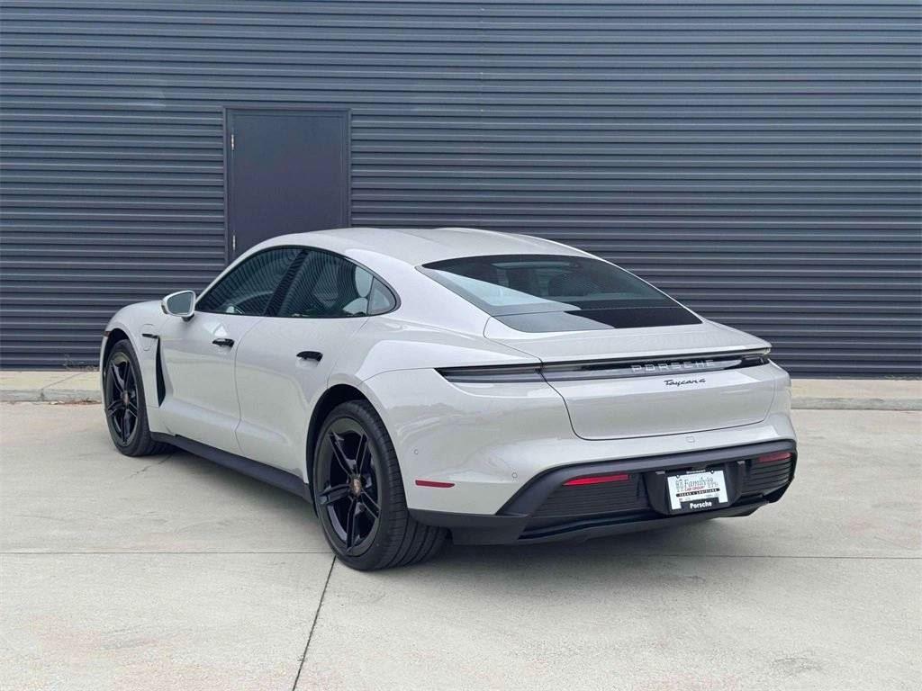 2025 Porsche Taycan 4 photo 3