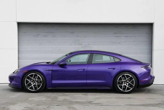 2025 Porsche Taycan 4 photo 2