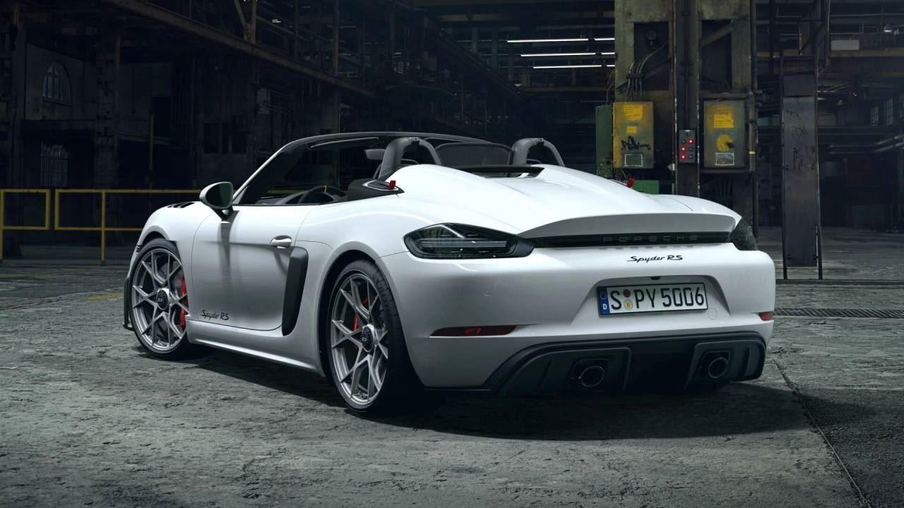 2025 Porsche Boxster Spyder photo 3