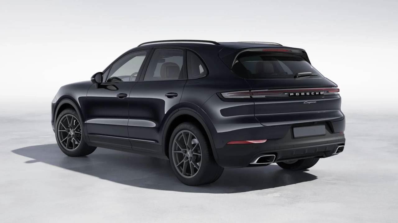 2026 Porsche Cayenne photo 2