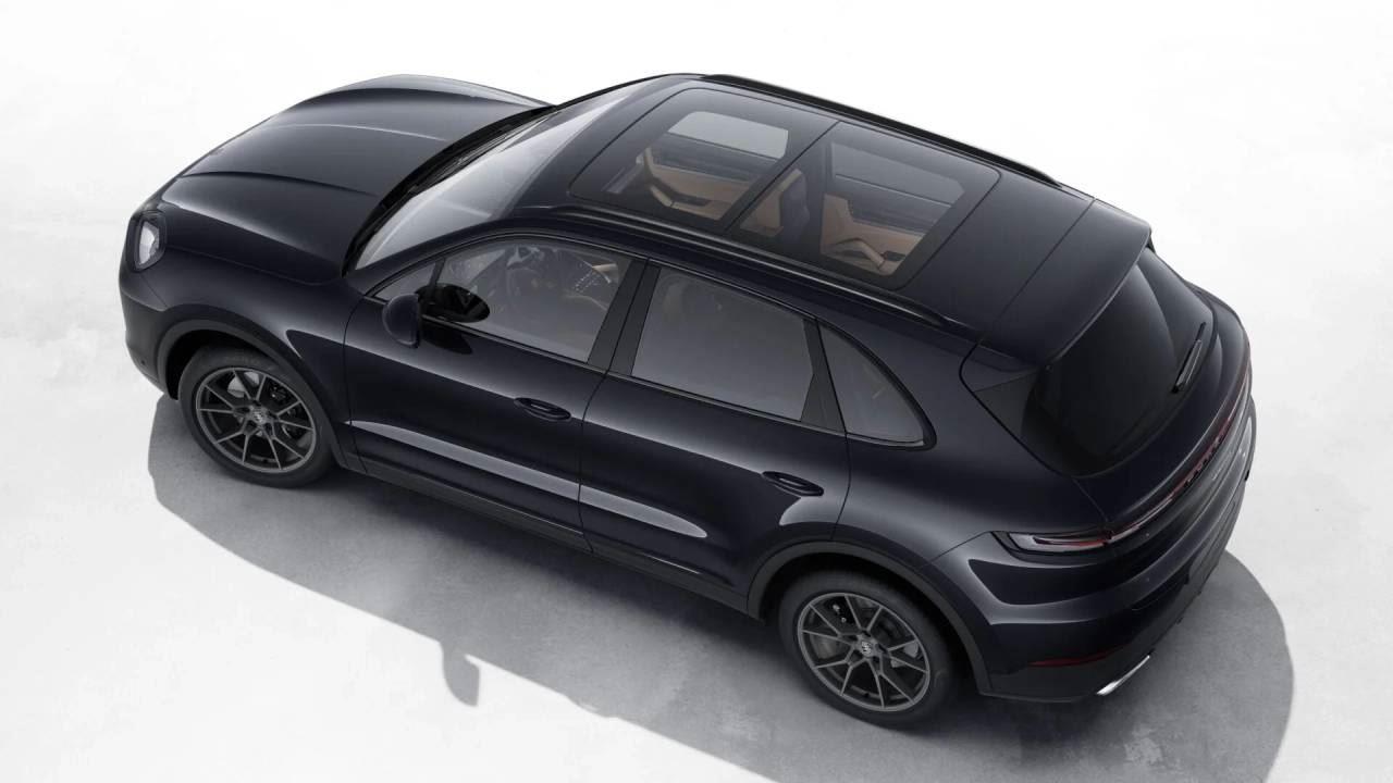 2026 Porsche Cayenne photo 3
