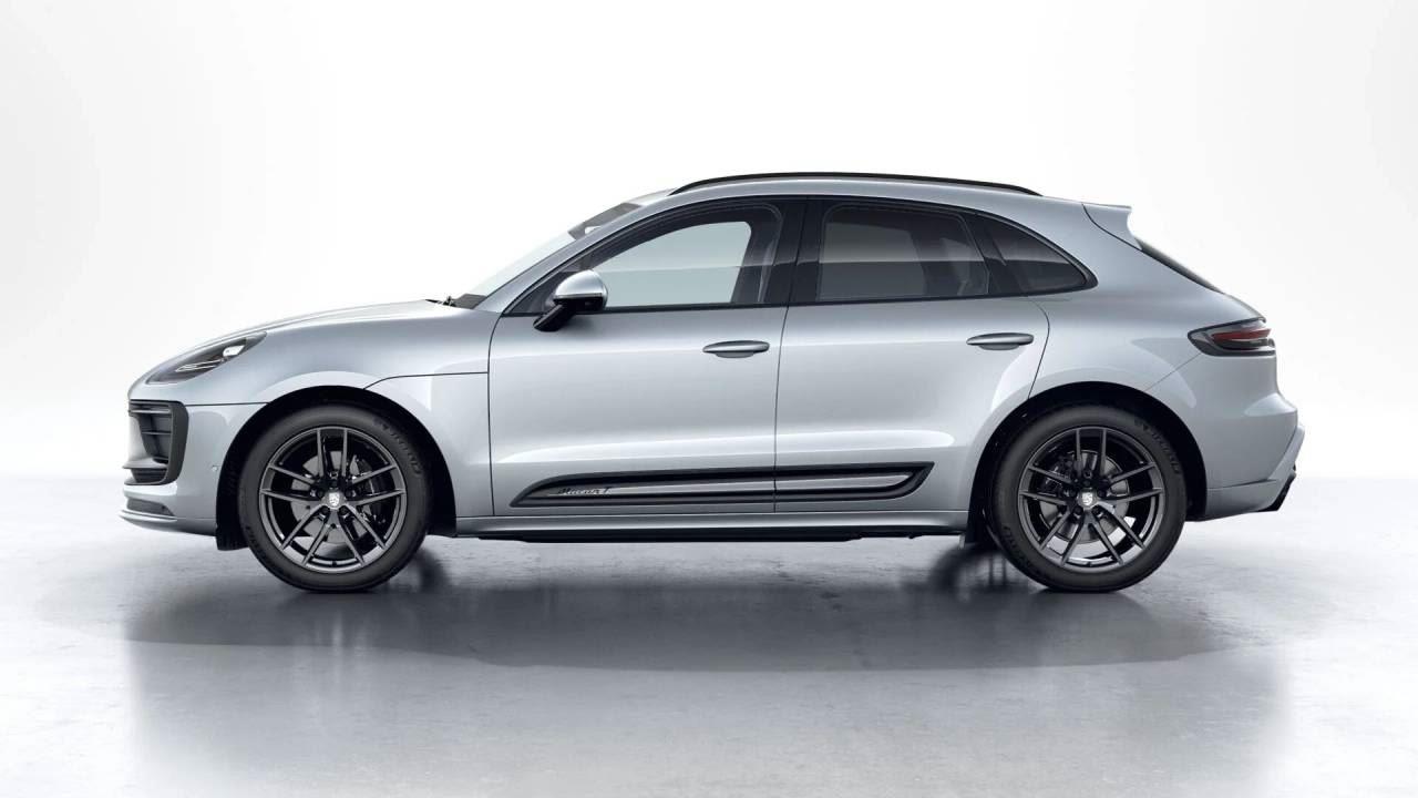 2026 Porsche Macan T photo 2