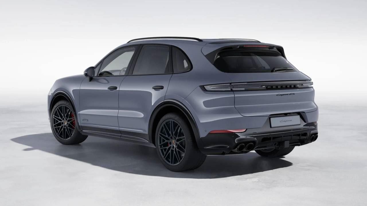 2026 Porsche Cayenne GTS photo 3