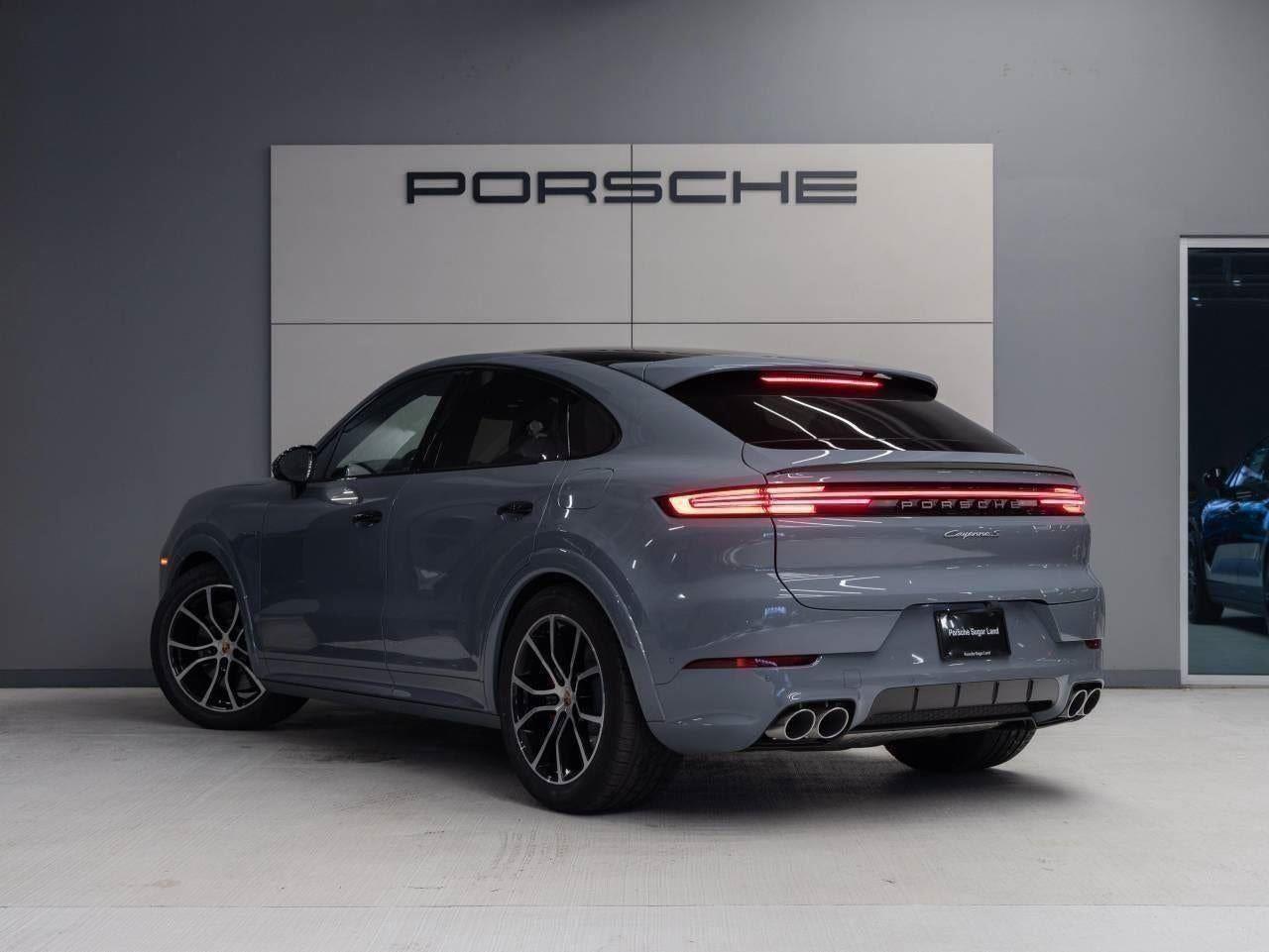 2025 Porsche Cayenne S E-Hybrid Coupe photo 4