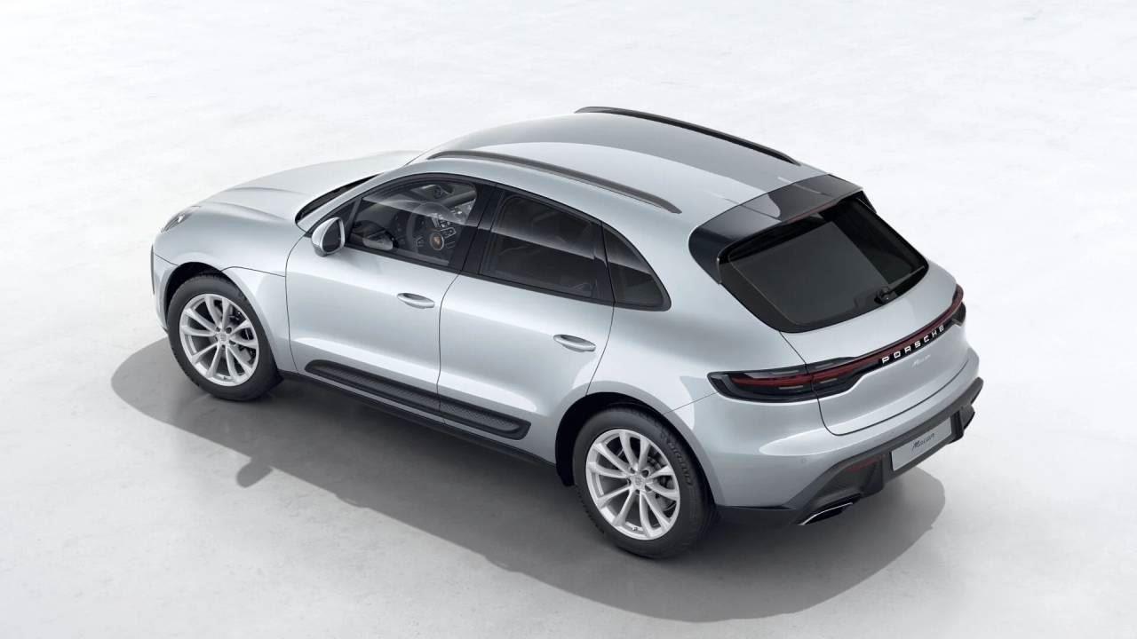 2026 Porsche Macan T photo 2