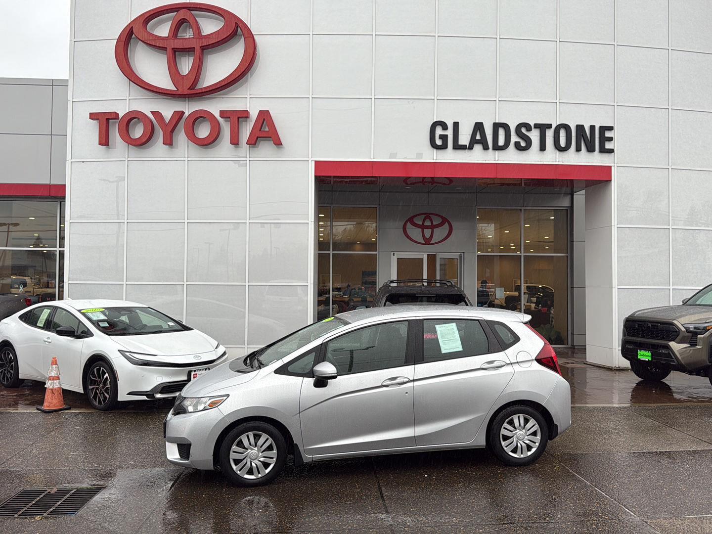 2015 Honda Fit LX's photo