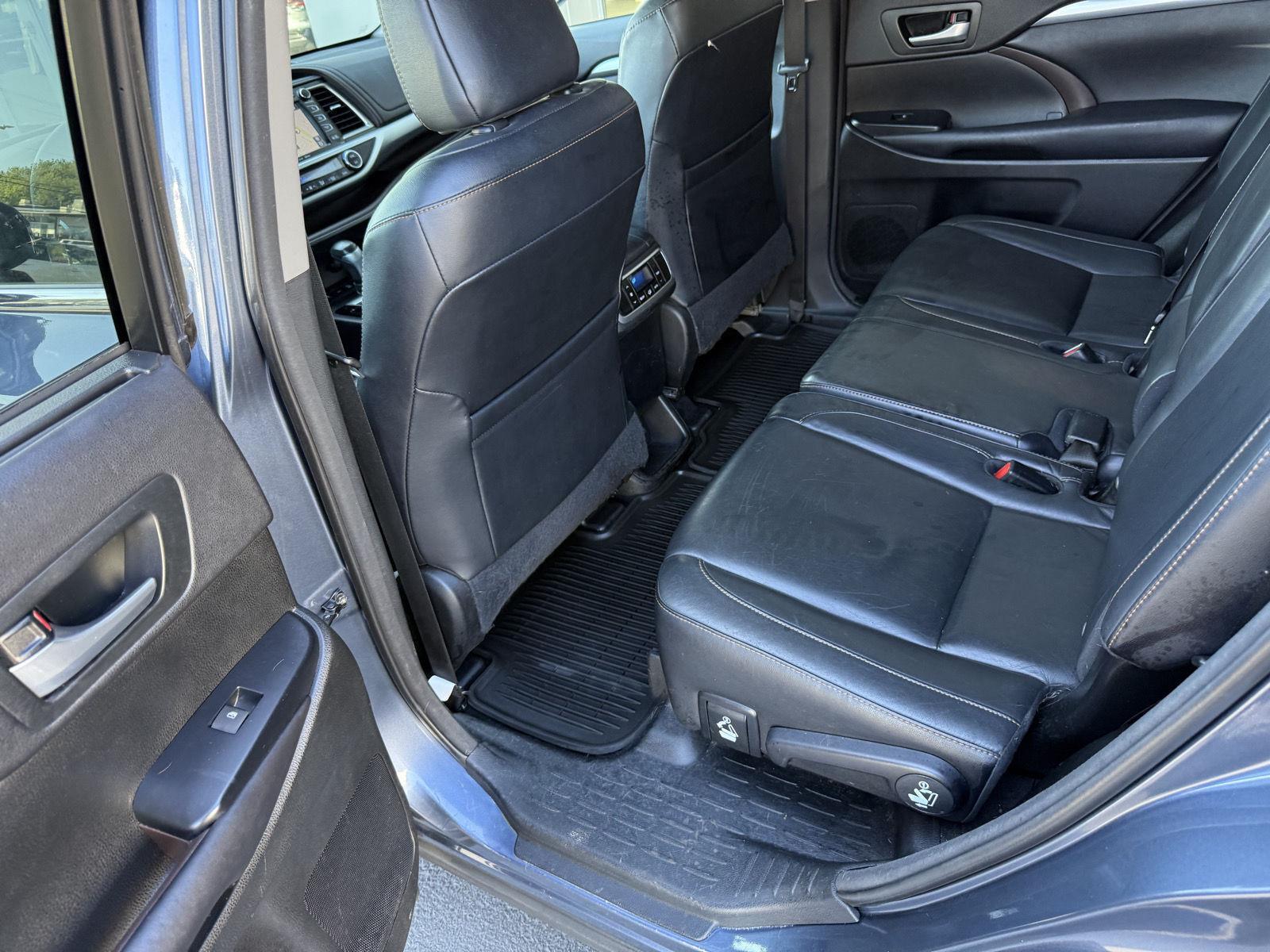 2016 Toyota Highlander XLE - Photo 15