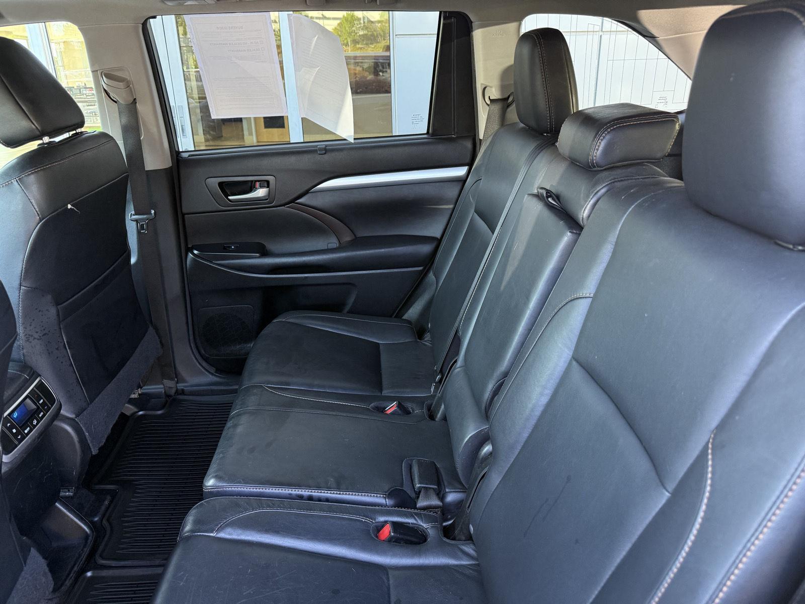 2016 Toyota Highlander XLE - Photo 16
