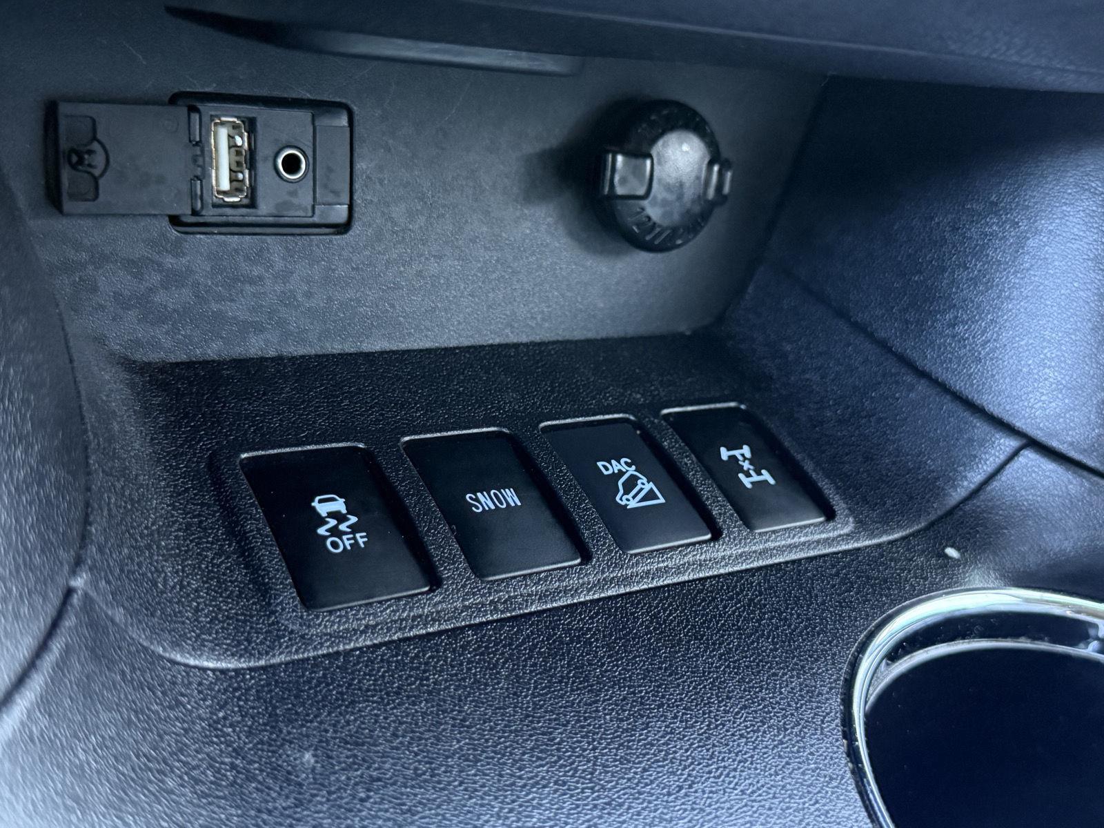 2016 Toyota Highlander XLE - Photo 24