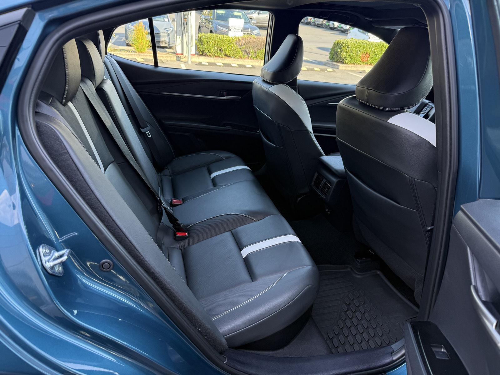 2025 Toyota Camry SE - Photo 20