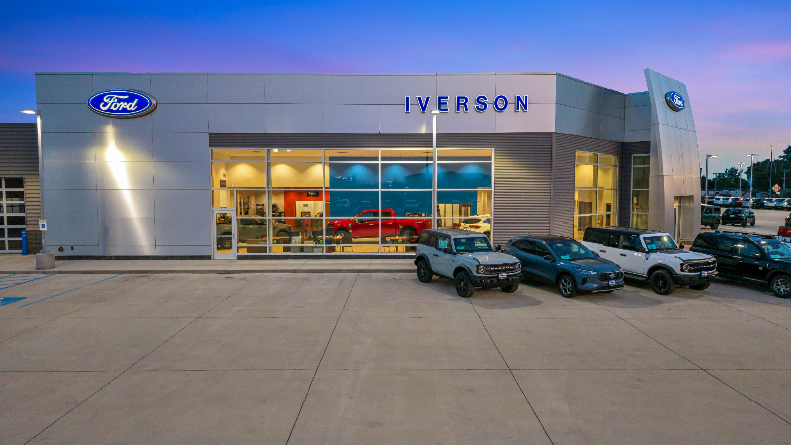 Used 2018 Nightfall Gray Metallic Chevrolet Premier image 7