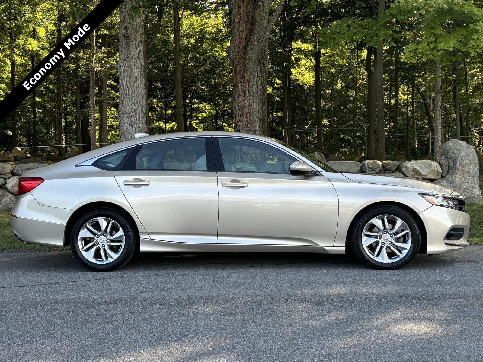 2018 Honda Accord LX's photo