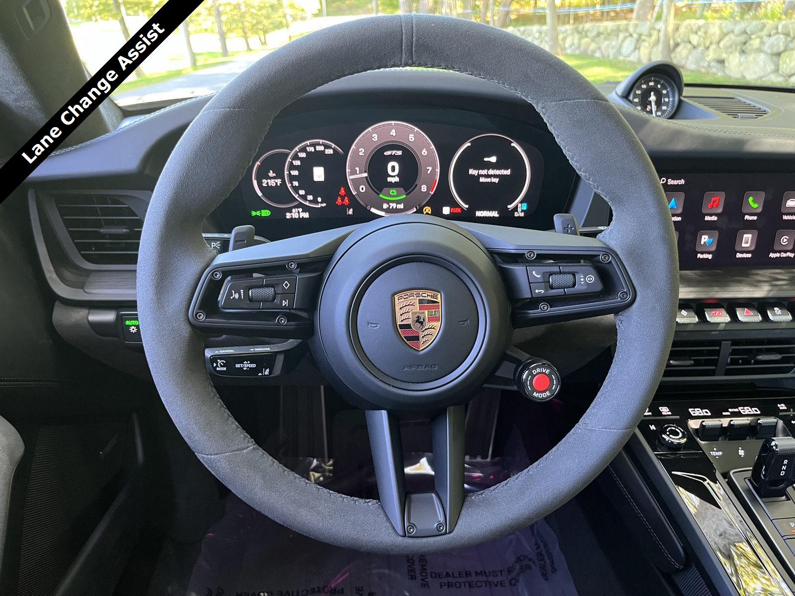 2025 Porsche 911 4 GTS photo 7