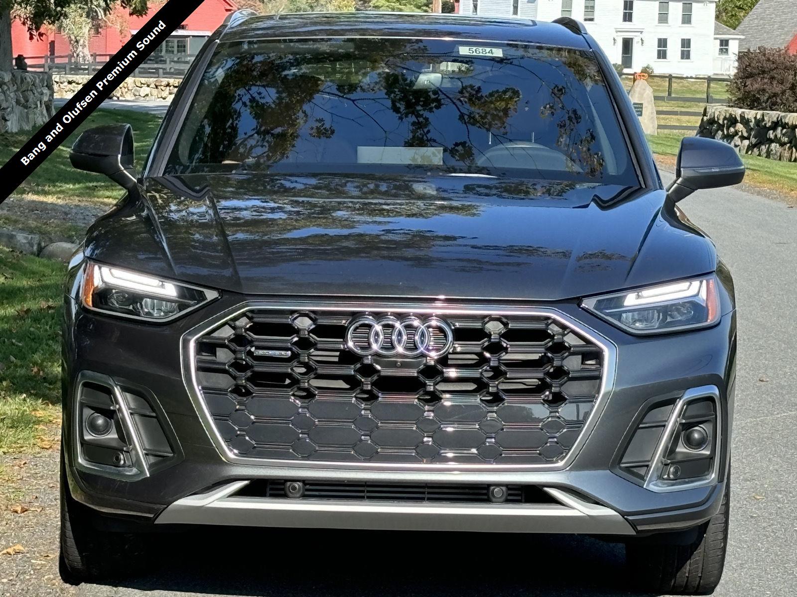 2024 Audi Q5 S line Premium Plus photo 2