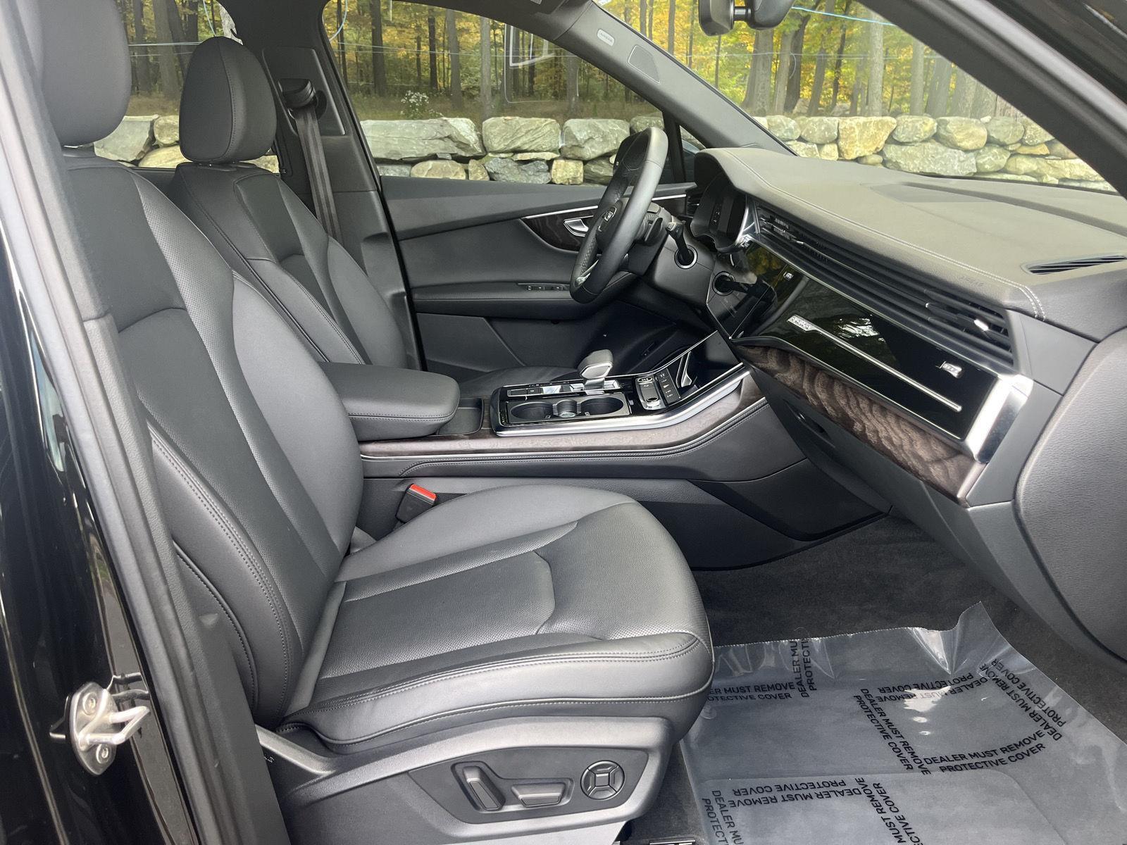 2023 Audi Q7 Premium Plus photo 7