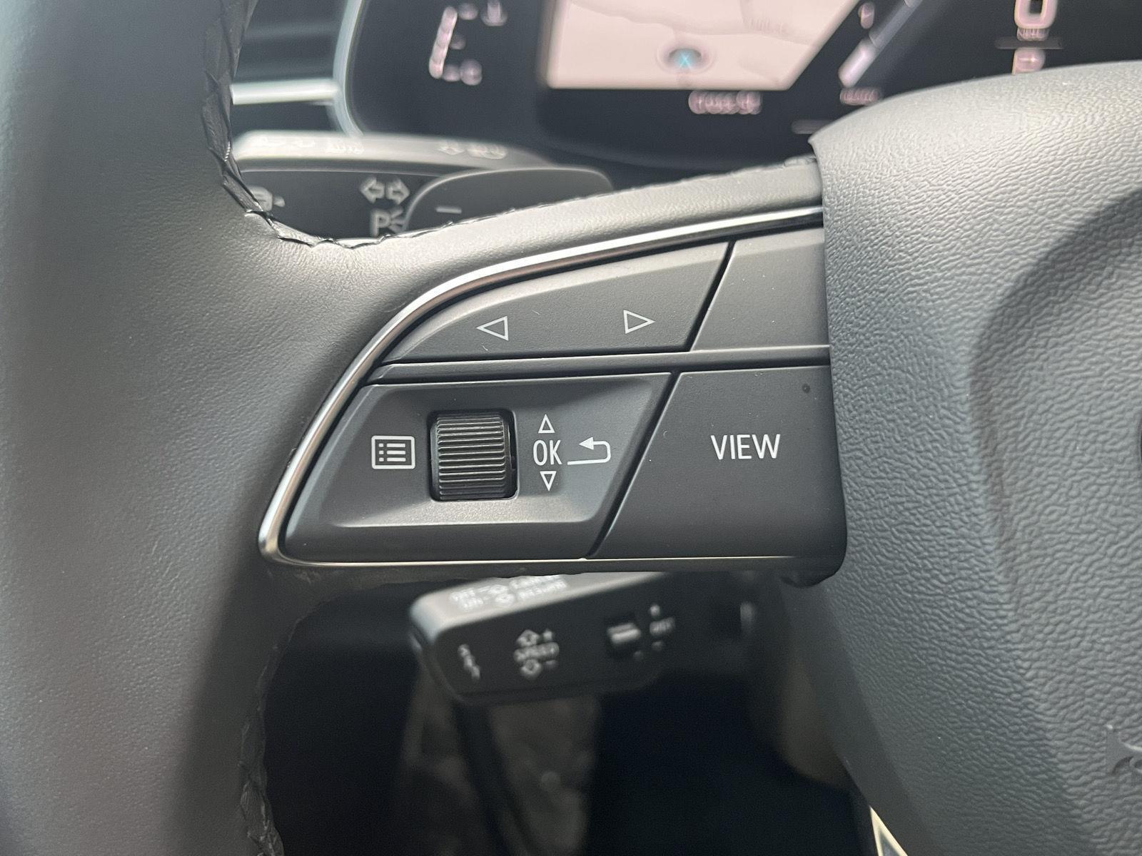 2023 Audi Q7 Premium Plus photo 32