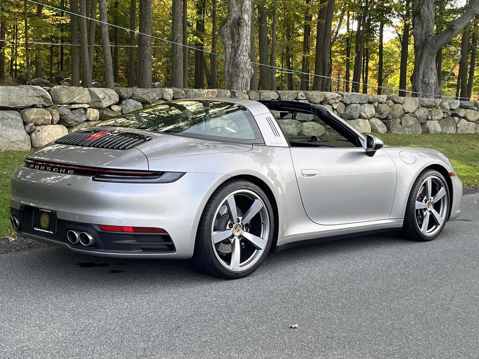 2022 Porsche 911 Targa 4S 4 GTS photo 38