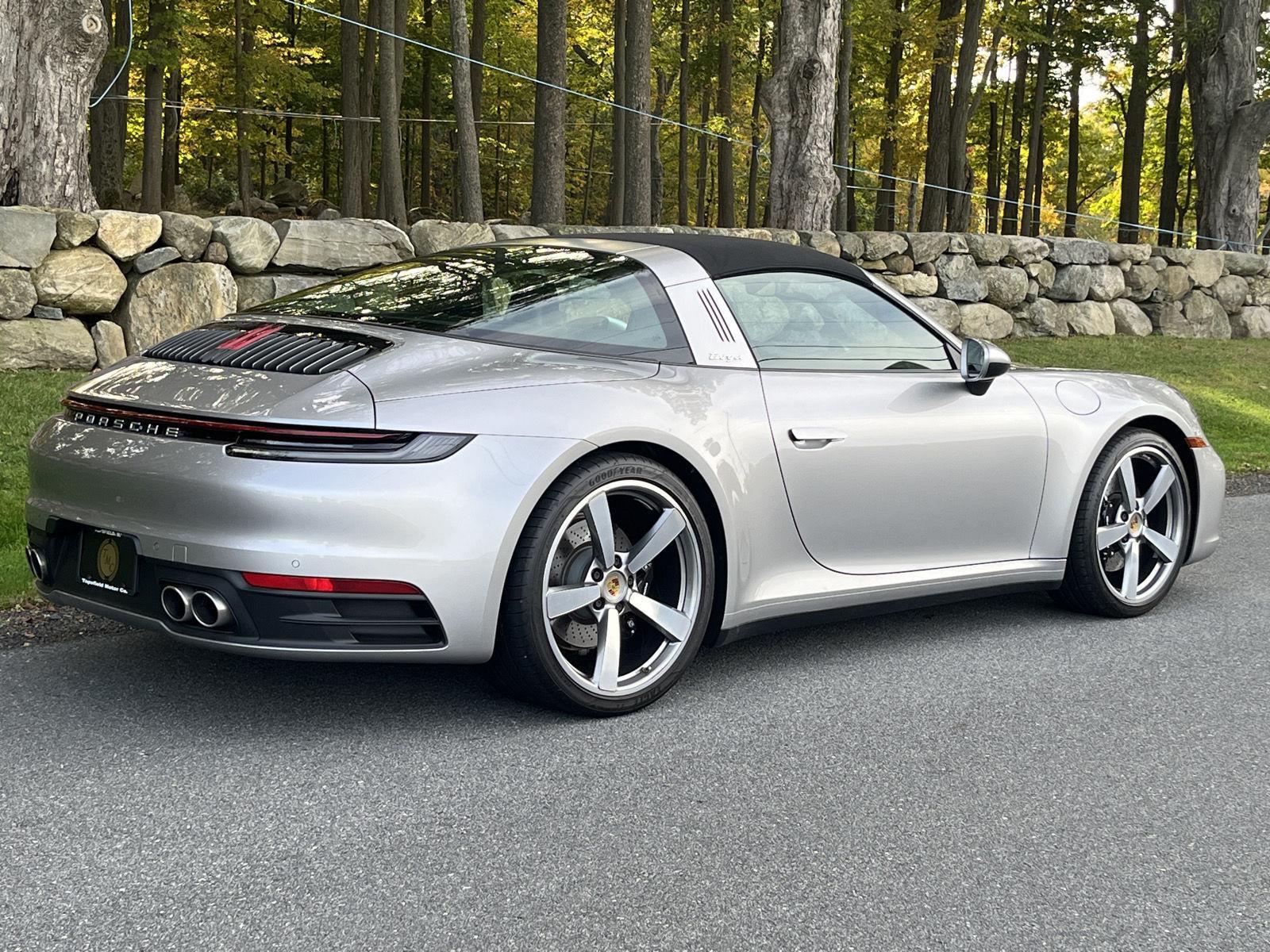 2022 Porsche 911 Targa 4S 4 GTS photo 23