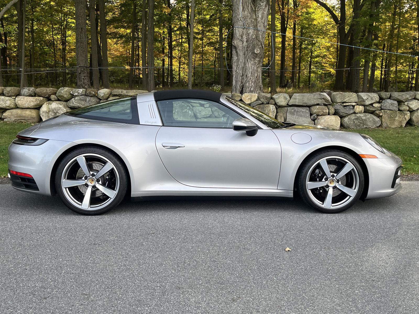 2022 Porsche 911 Targa 4S 4 GTS photo 24