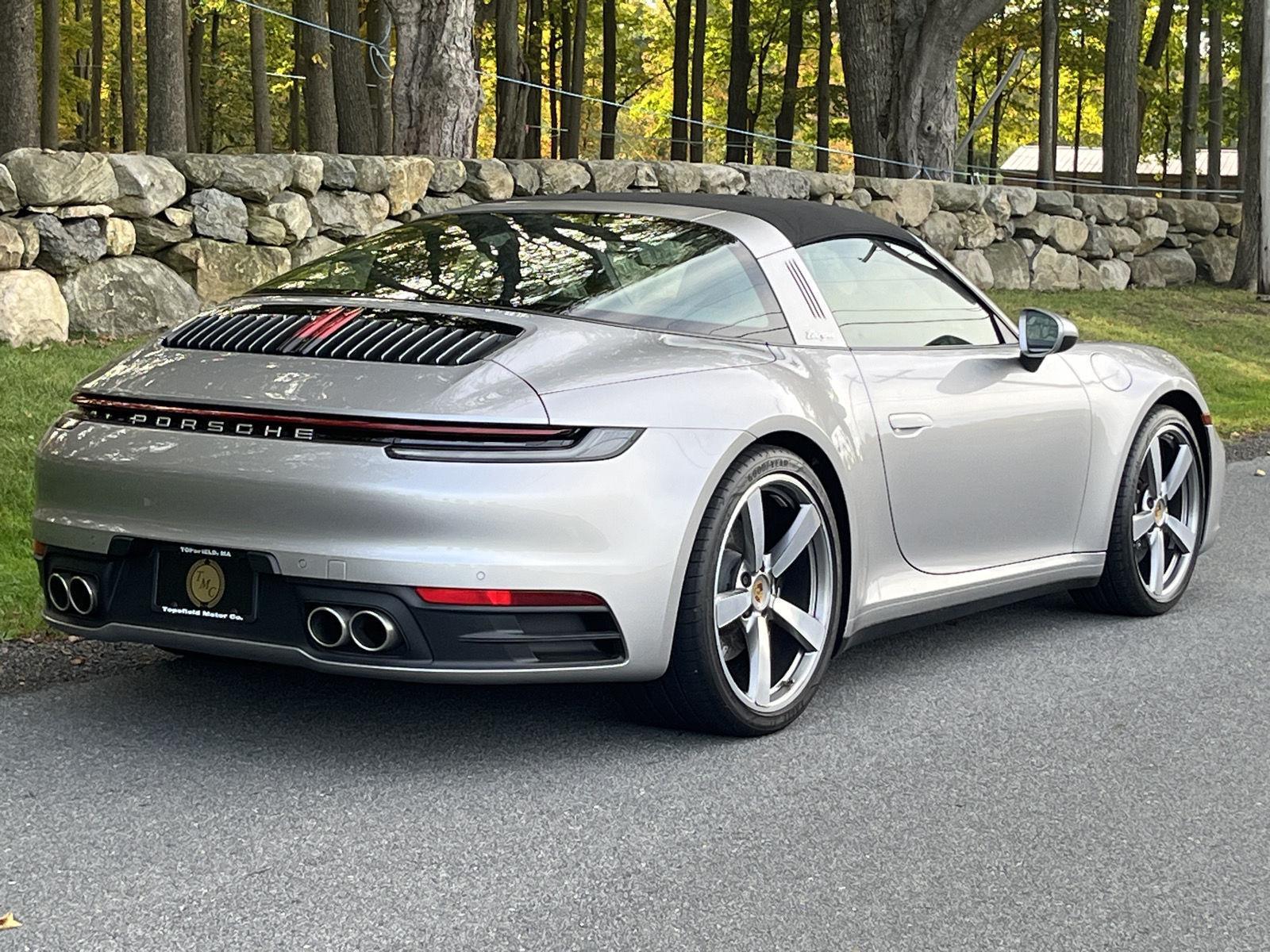 2022 Porsche 911 Targa 4S 4 GTS photo 22