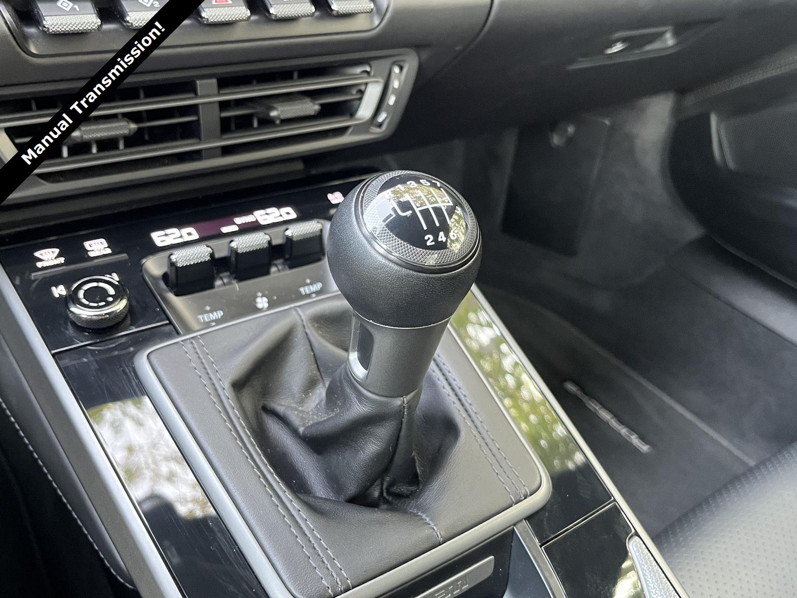 2022 Porsche 911 Targa 4S 4 GTS photo 7