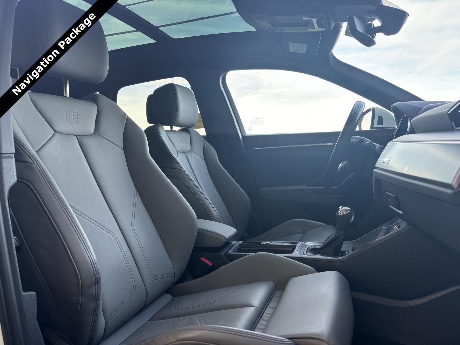 2023 Audi Q3 S line Premium Plus photo 6