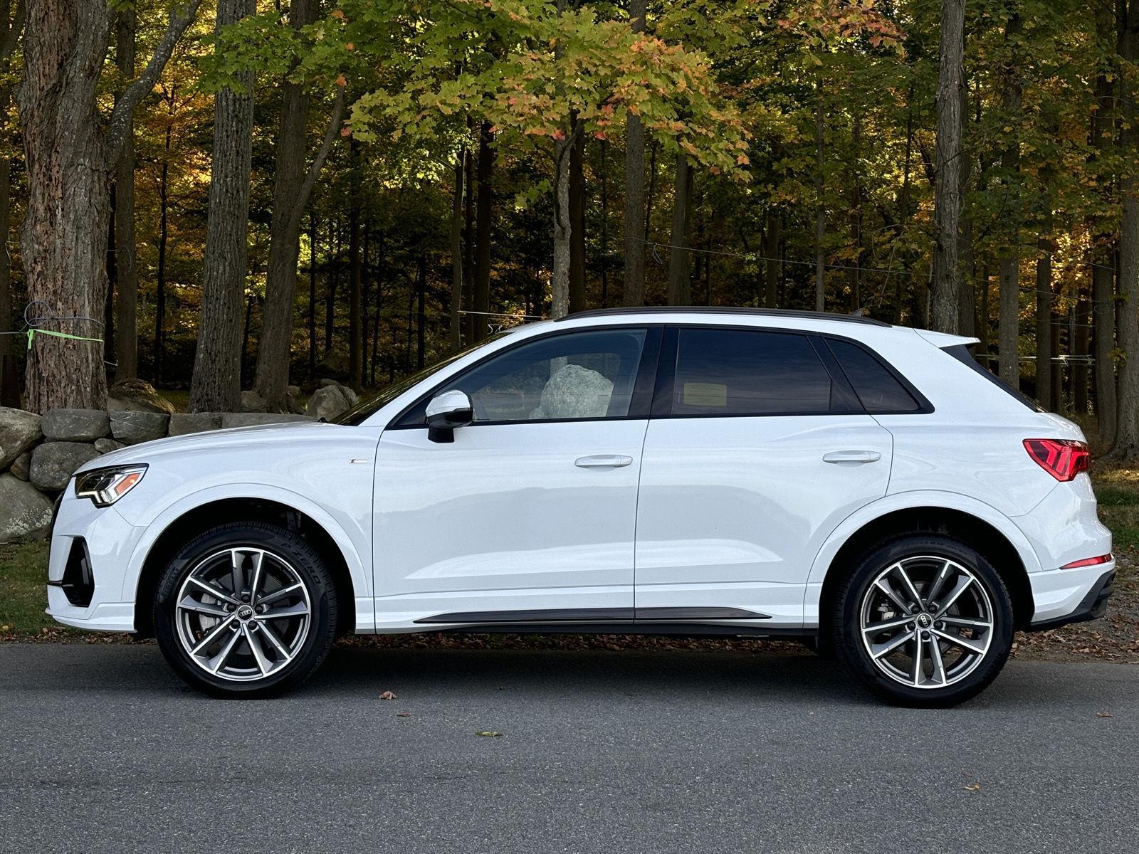2023 Audi Q3 S line Premium Plus photo 14
