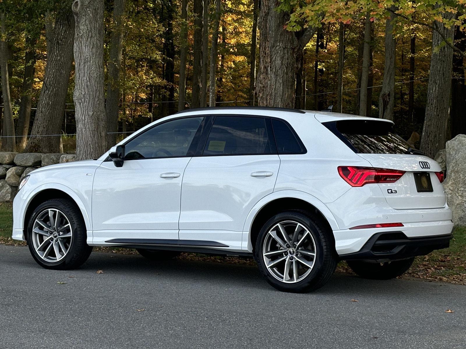 2023 Audi Q3 S line Premium Plus photo 15