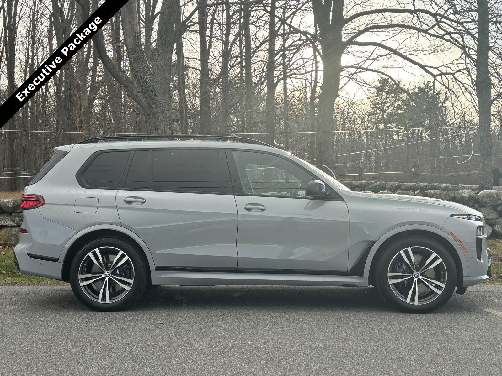 2023 Bmw X7 M60i photo 2