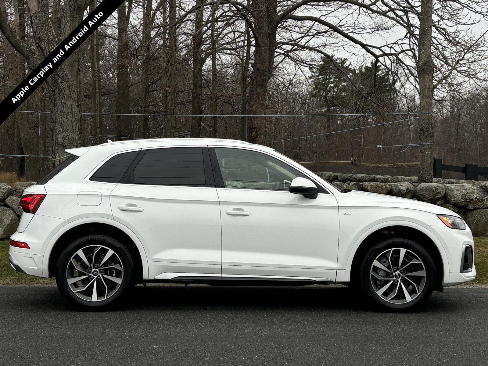 2022 Audi Q5 Premium Plus's photo