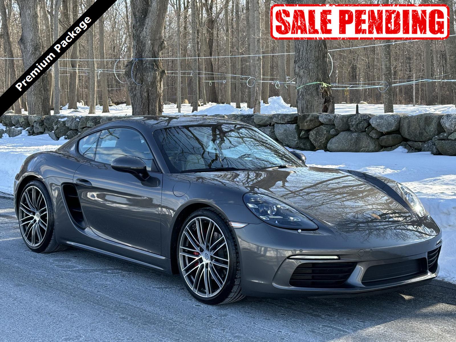 2022 Porsche 718 Cayman S RWD