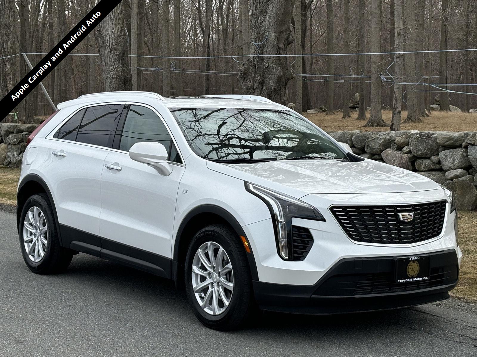 Crystal White Tricoat 2022 Cadillac XT4 Luxury AWD SUV / Crossover Four-Wheel Drive 9-Speed Automatic