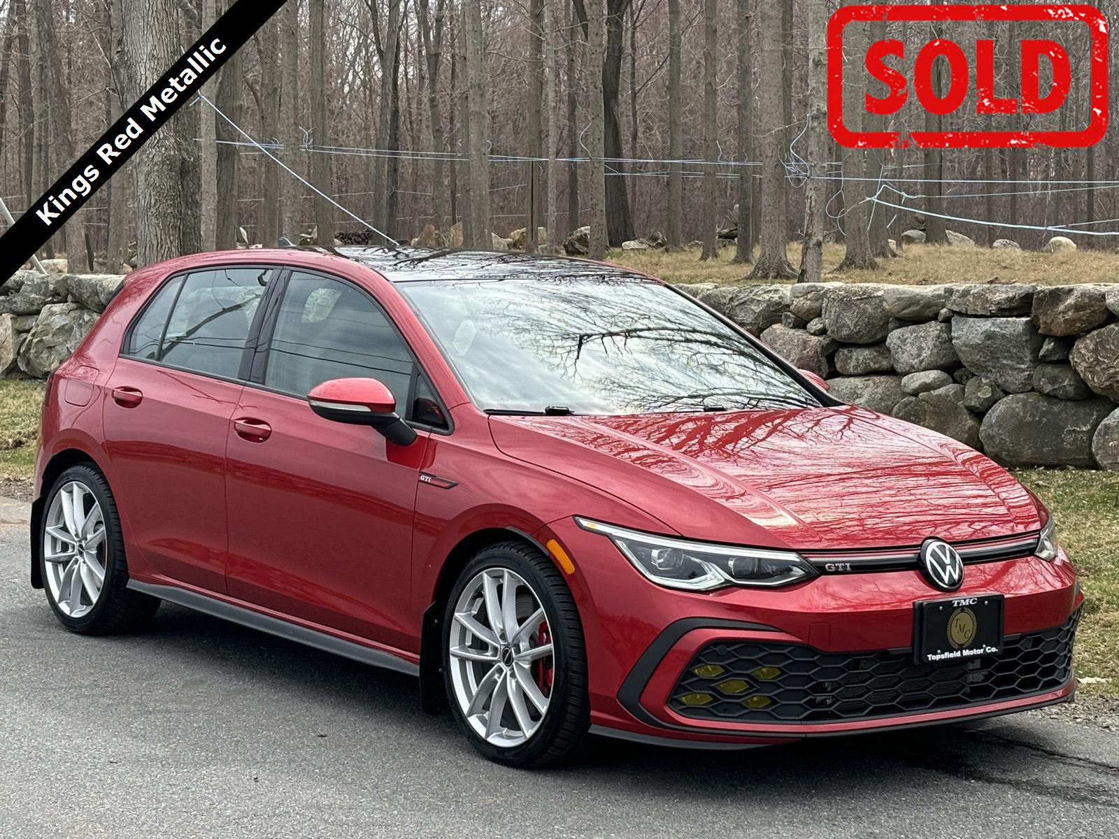 Kings Red Metallic 2022 Volkswagen Golf GTI 2.0T Autobahn FWD Hatchback Front-Wheel Drive 7-Speed Dual Clutch