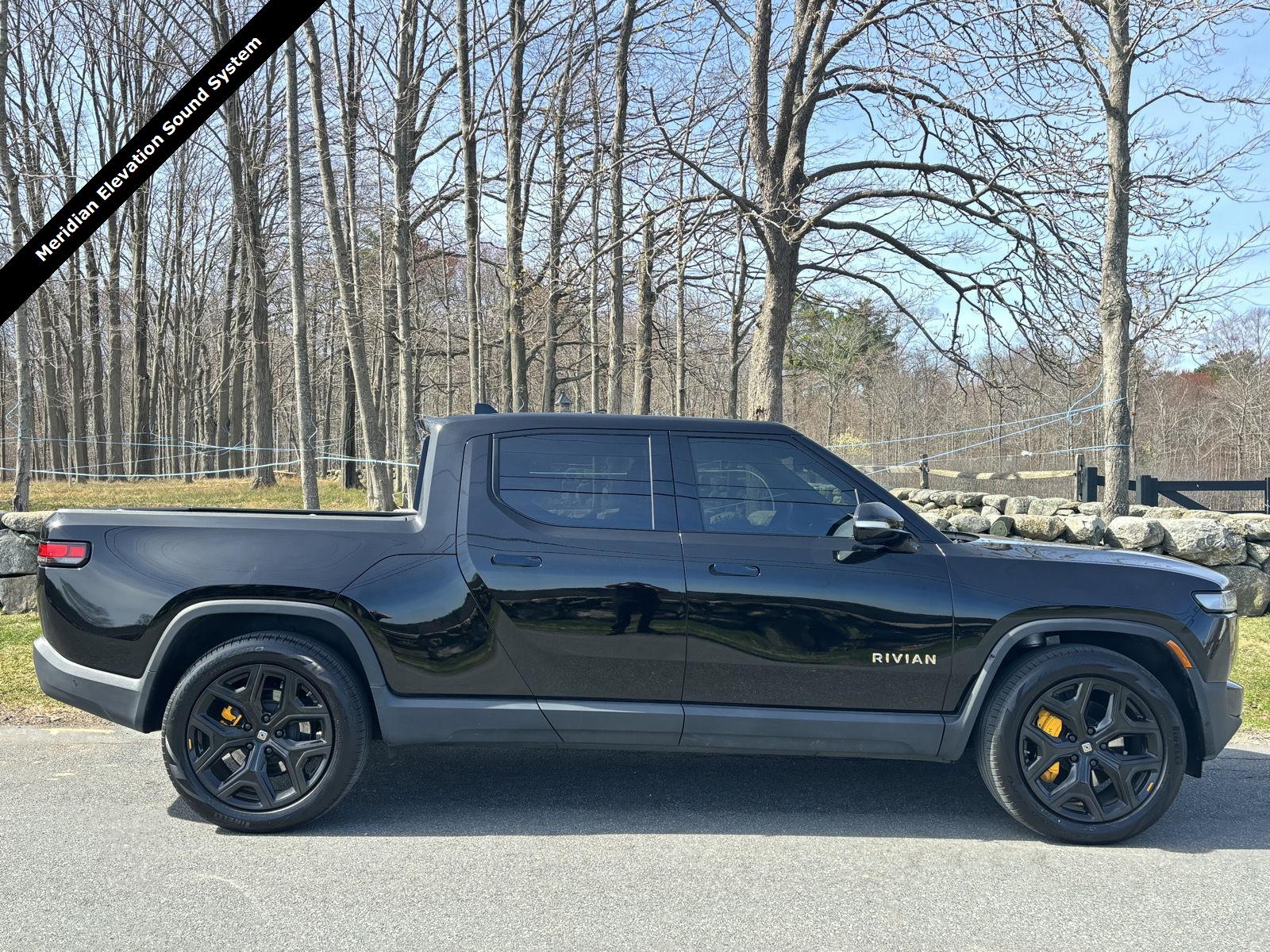 2022 Rivian R1T