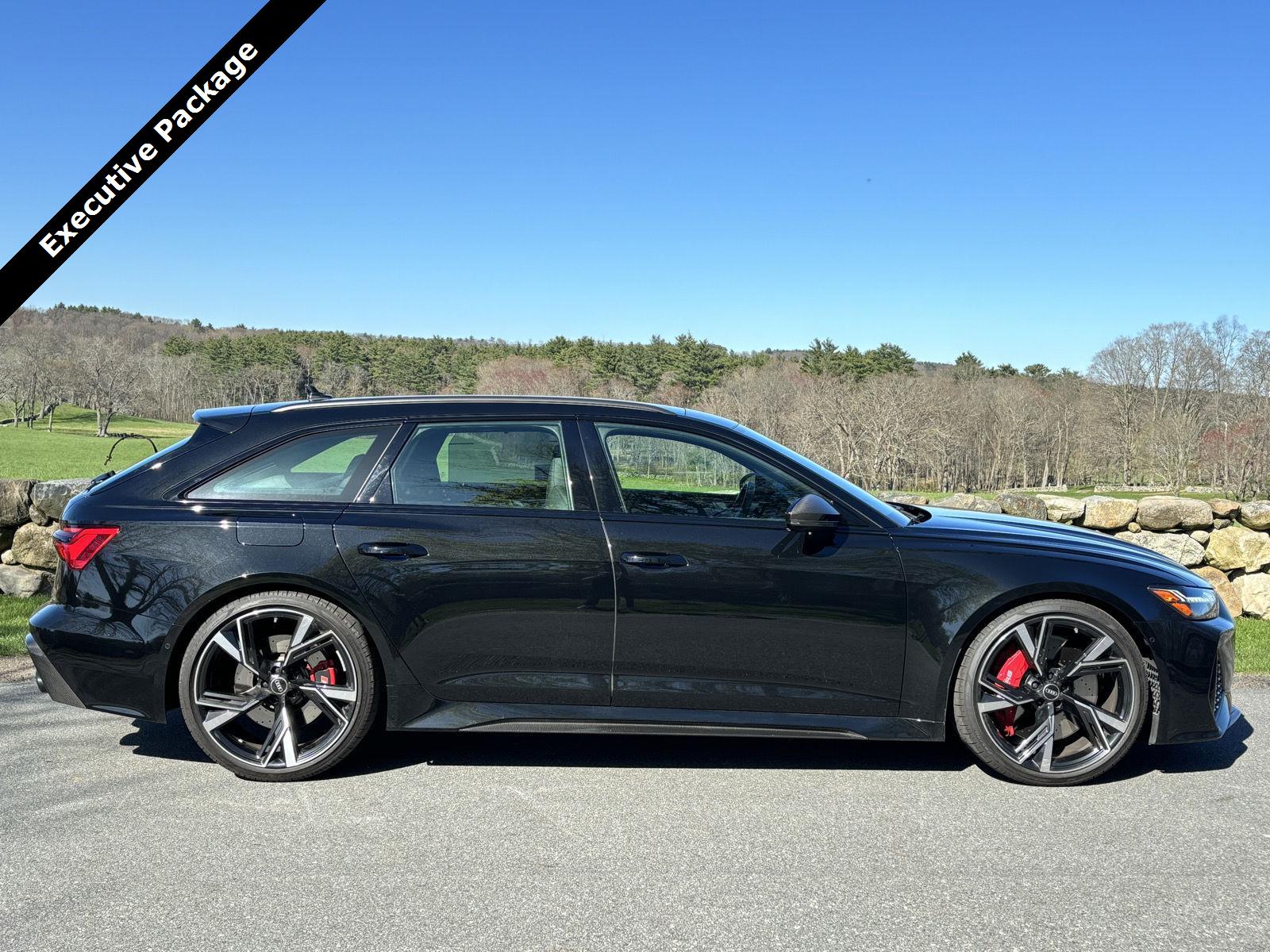 2023 Audi RS 6 Avant -'s photo