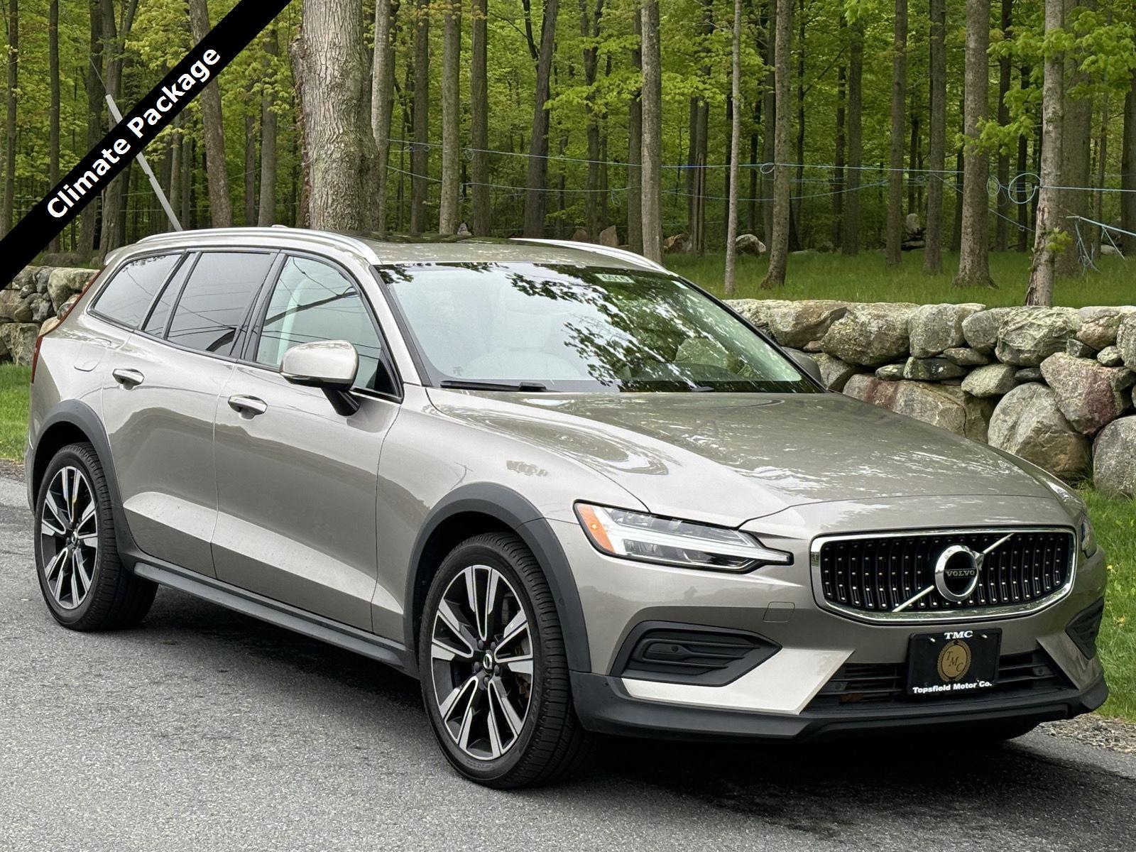  2020 Volvo V60 Cross Country T5 AWD   