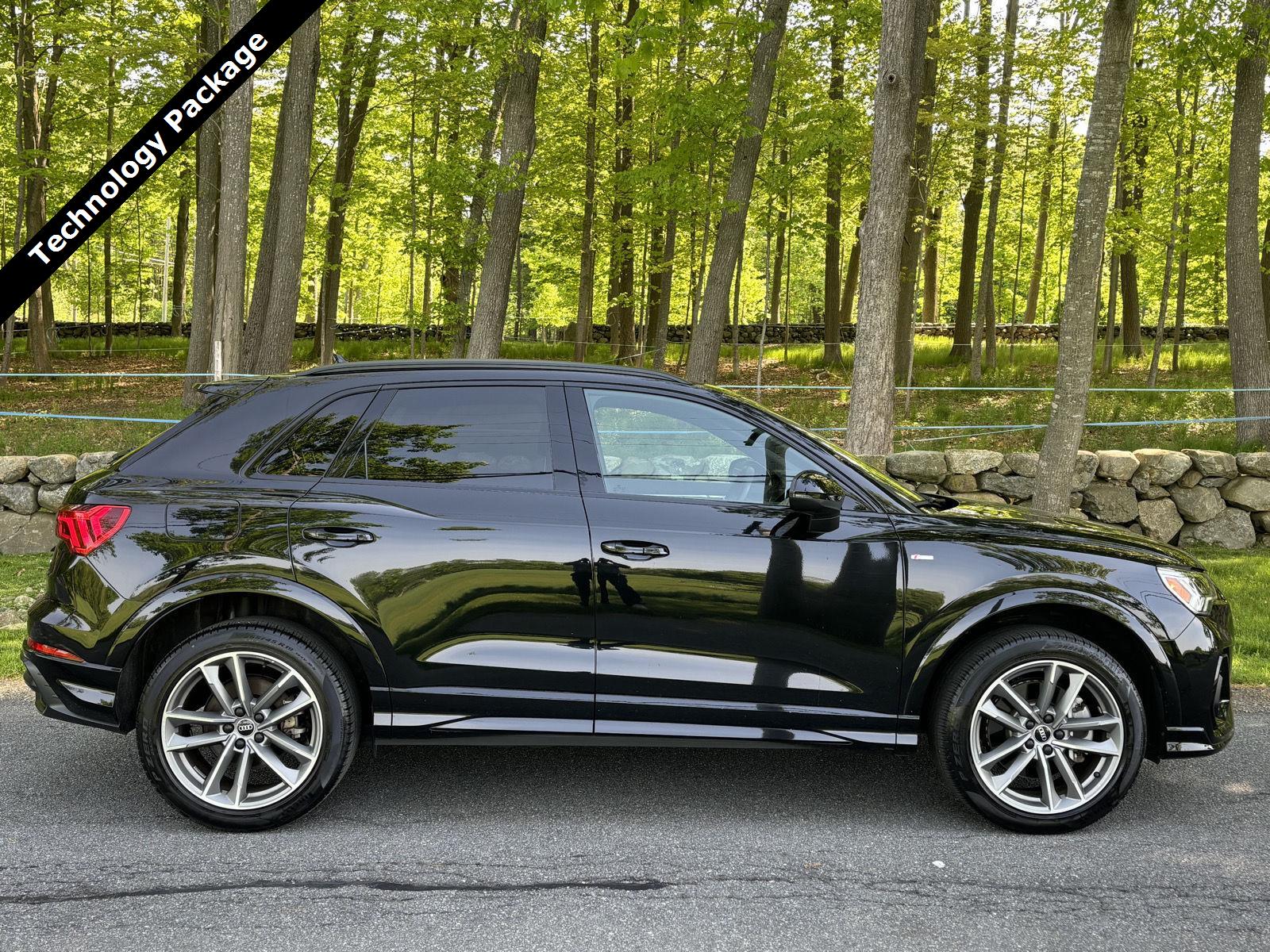 2022 Audi Q3 45 TFSI S Line Premium Plus quattro's photo