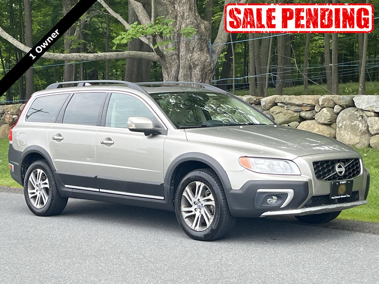 Seashell Metallic 2015 Volvo XC70 3.2 Premier AWD Wagon All-Wheel Drive Automatic