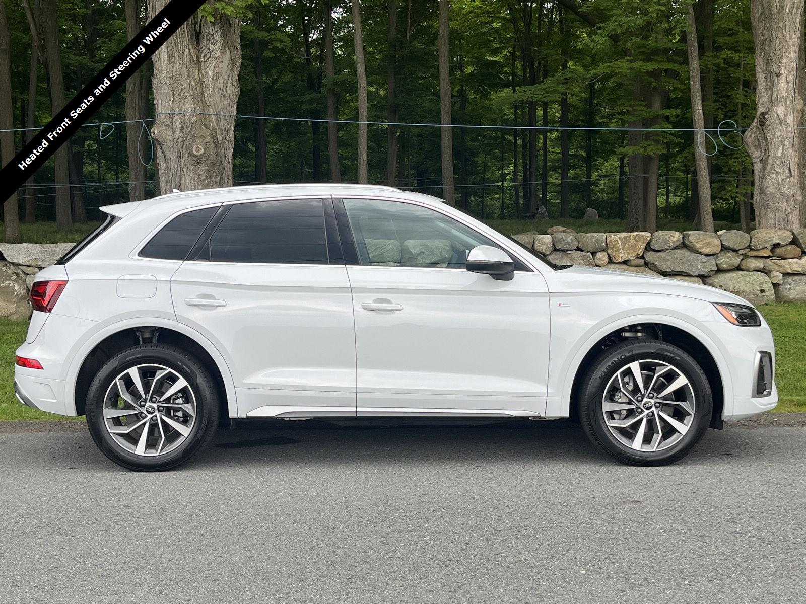 2024 Audi Q5 45 Premium Plus's photo