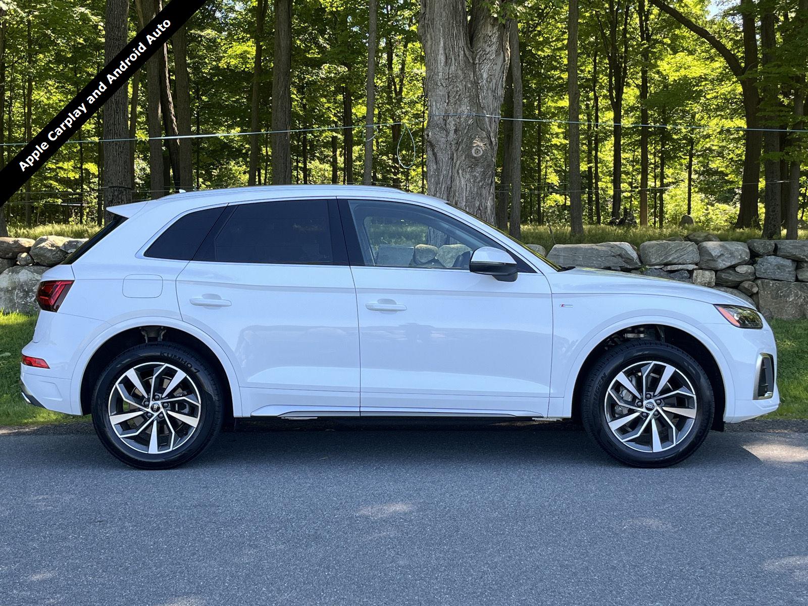 2023 Audi Q5 45 Premium Plus's photo