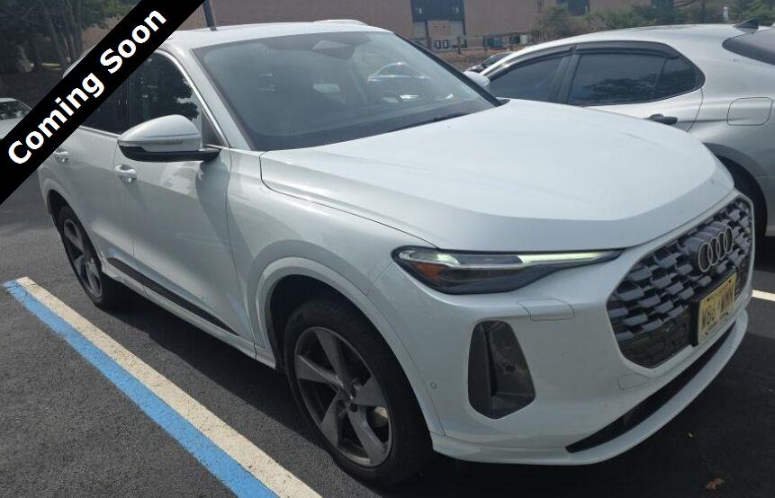 Glacier White Metallic 2025 Audi Q5 SUV / Crossover All-Wheel Drive Automatic