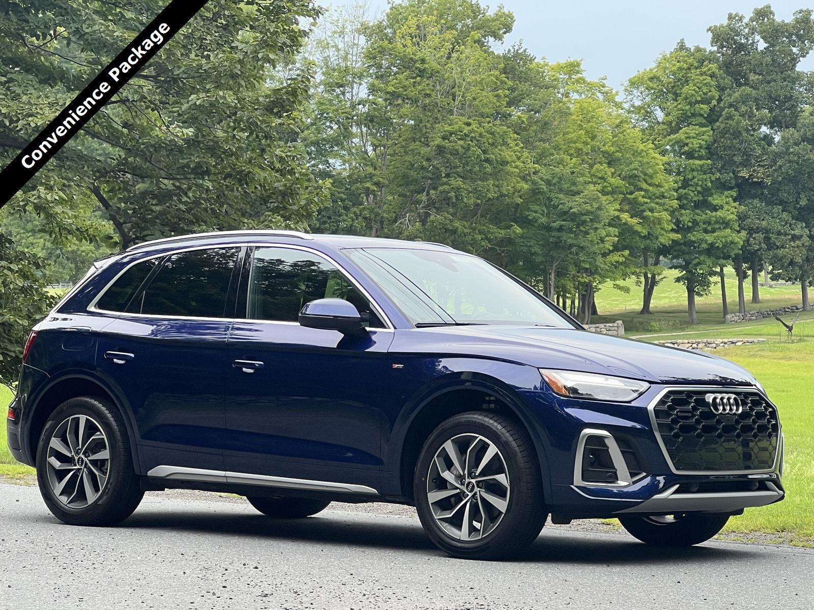 Navarra Blue Metallic 2022 Audi Q5 SUV / Crossover All-Wheel Drive Automatic